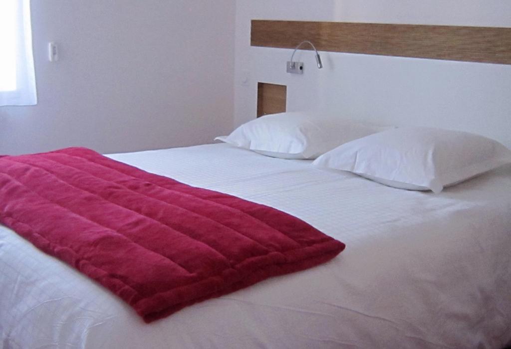 Hotel De Perros, The Originals Boutique الغرفة الصورة